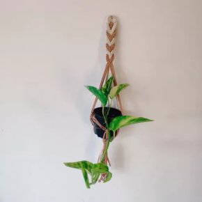 Natural béžový dekorativní závěs na květináč na kroužku
