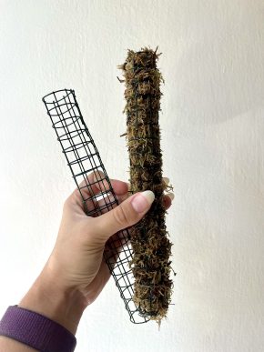 Rašeliníková tyč 22,5cm - ruční výroba, pletivo